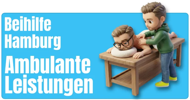 2 Maskottchen von fairbeamtet.de. Ein Maskottchen liegt entspannt auf einer hölzernen Behandlungsliege, in Bauchlage auf einem Kopfkissen, die zweite Person in Jeans, grüner Kapuzenjacke und gelben Schuhen massiert den Rücken als Symbol für ambulante Beihilfe Hamburg.