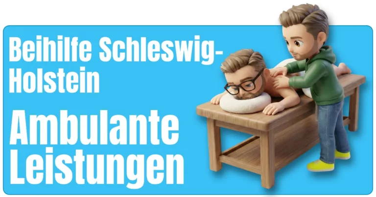 2 Maskottchen von fairbeamtet.de. Ein Maskottchen liegt entspannt auf einer hölzernen Behandlungsliege, in Bauchlage auf einem Kopfkissen, die zweite Person in Jeans, grüner Kapuzenjacke und gelben Schuhen massiert den Rücken als Symbol für ambulante Beihilfe Schleswig-Holstein.